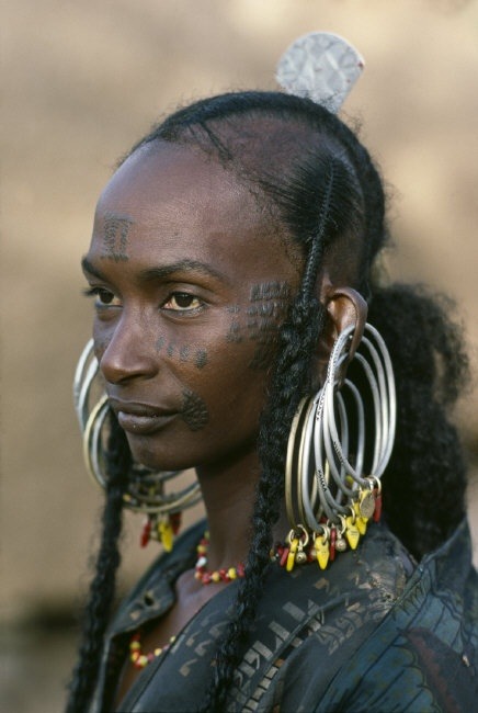 Wodaabe Women Hair Growth Lessons - long Nigerian hair