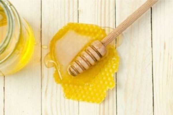How to Use Honey for Natural Hair Growth