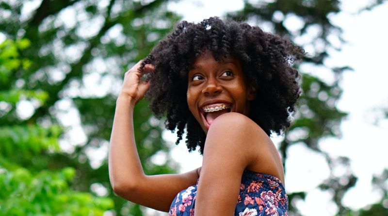 How to Create a Healthy Natural Hair Regimen to Promote Growth